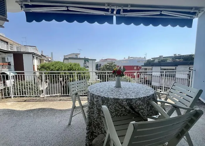 Appartament Acacie شقة *